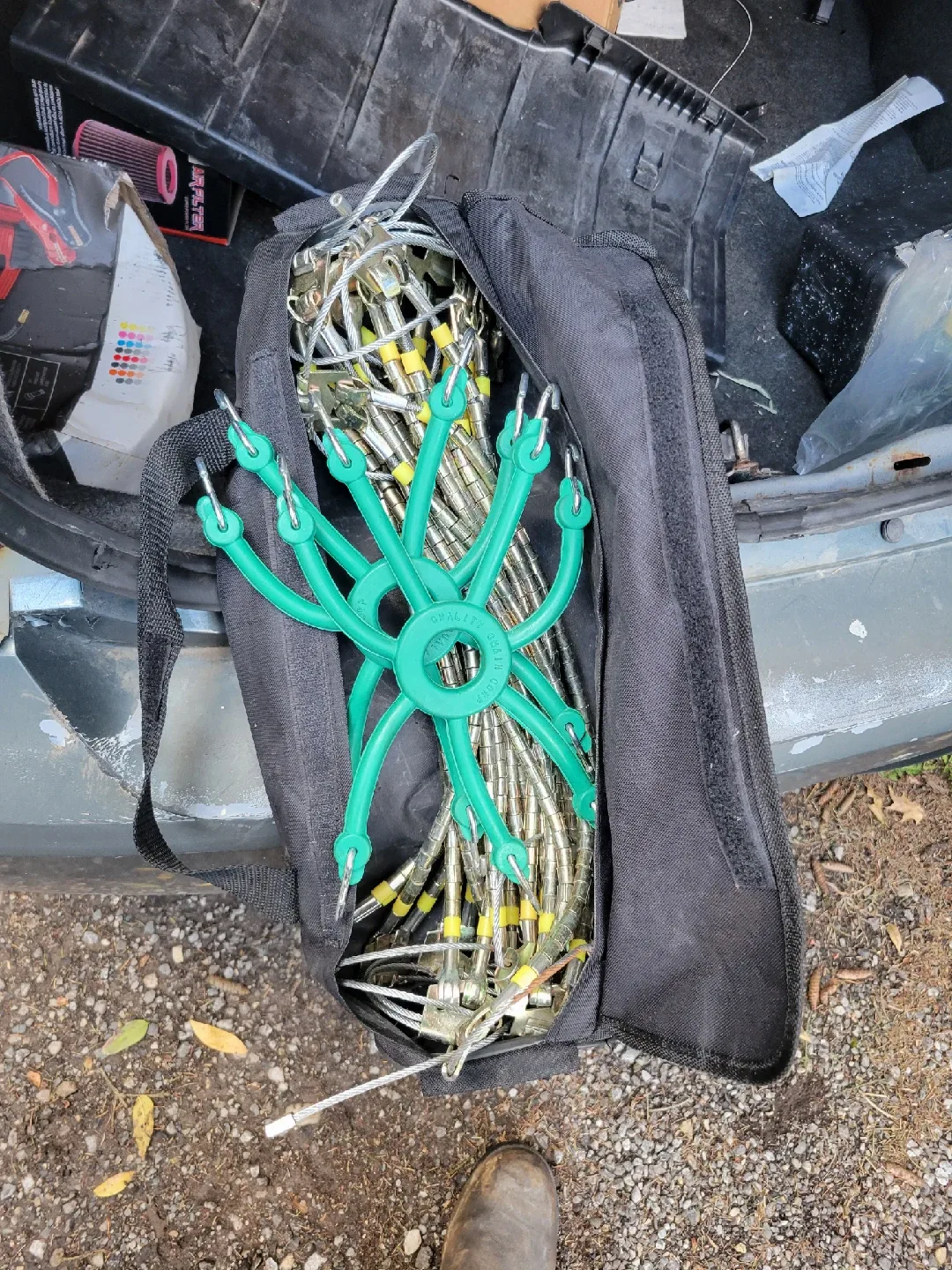 Lightning Cable Tire Chains - Fits Various Sizes