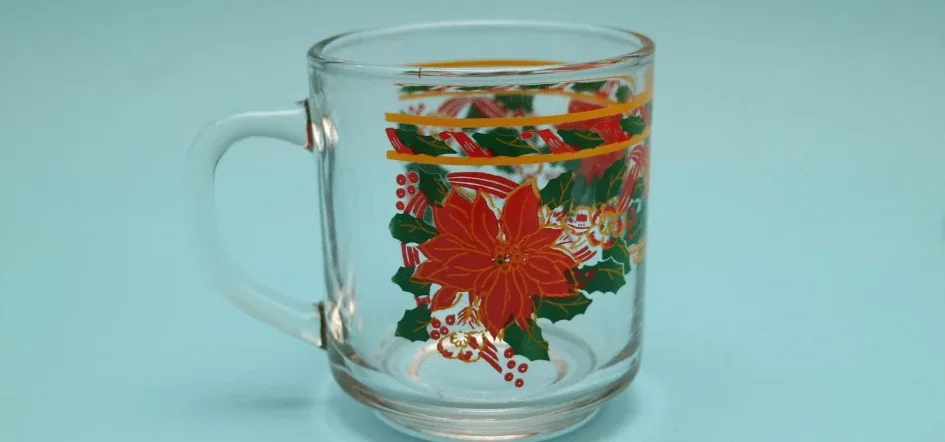 New Vintage 4 Piece Christmas Mug Set image indicator(3)