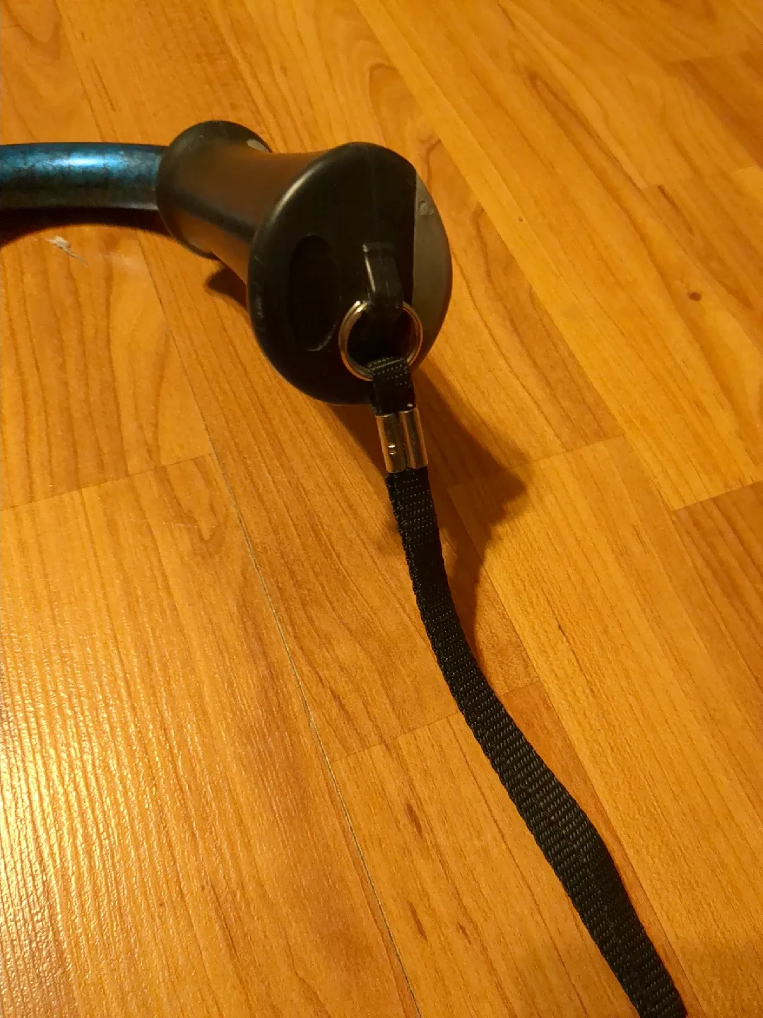 Lighthouse Medical Blue Adjustable Quad Cane image indicator(5)