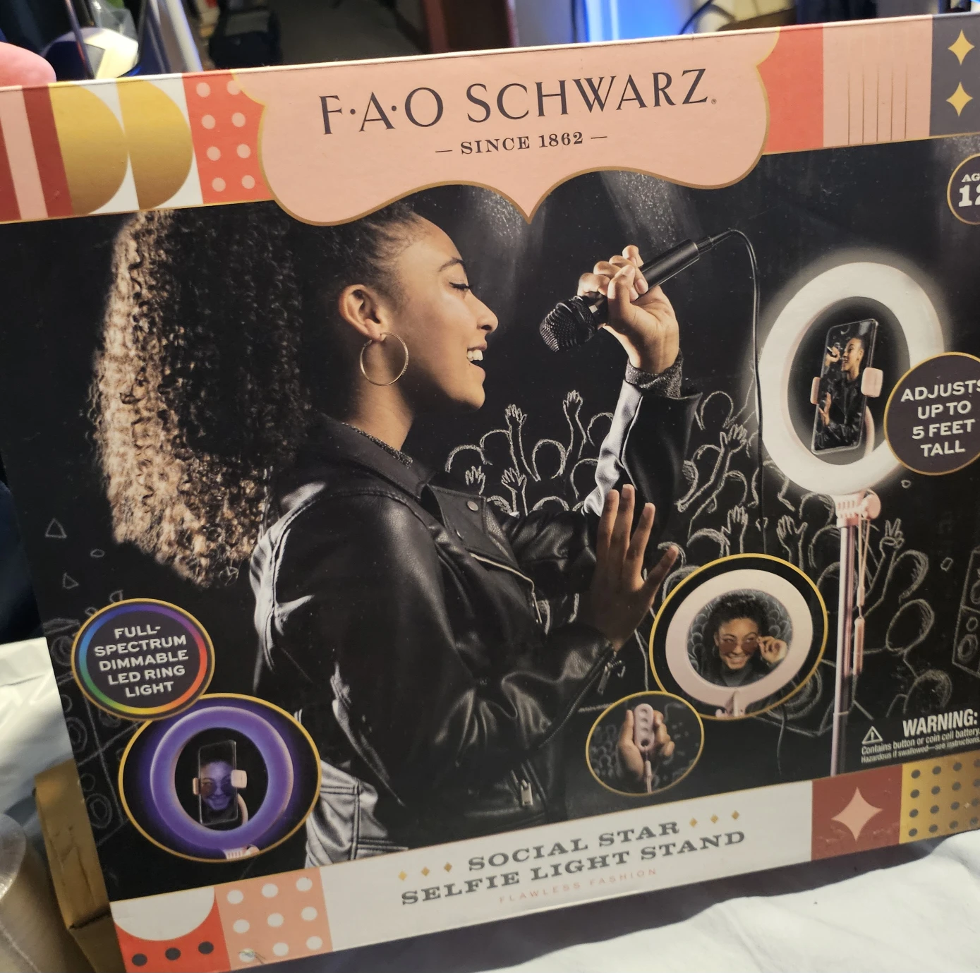 F.A.O Schwarz Social Star Selfie Light Stand - New - photo 3