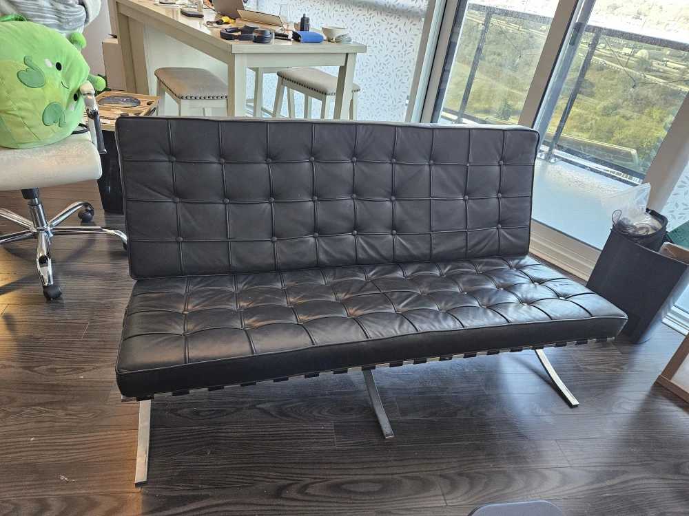 Barcelona Style Bench - Black Leather