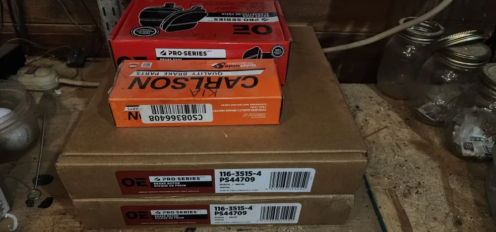 Pro-Series OE Brake Pads & Rotors - Kia Sorento 2011 image indicator(2)