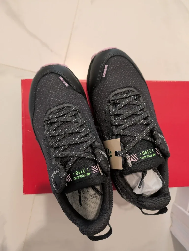 New Balance FuelCell 2190 Trail Running Shoes - US 6.5 image indicator(2)