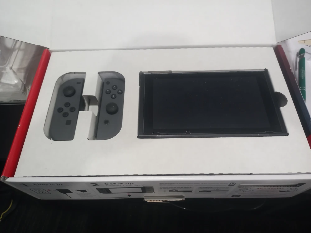 Nintendo Switch Console - photo 2