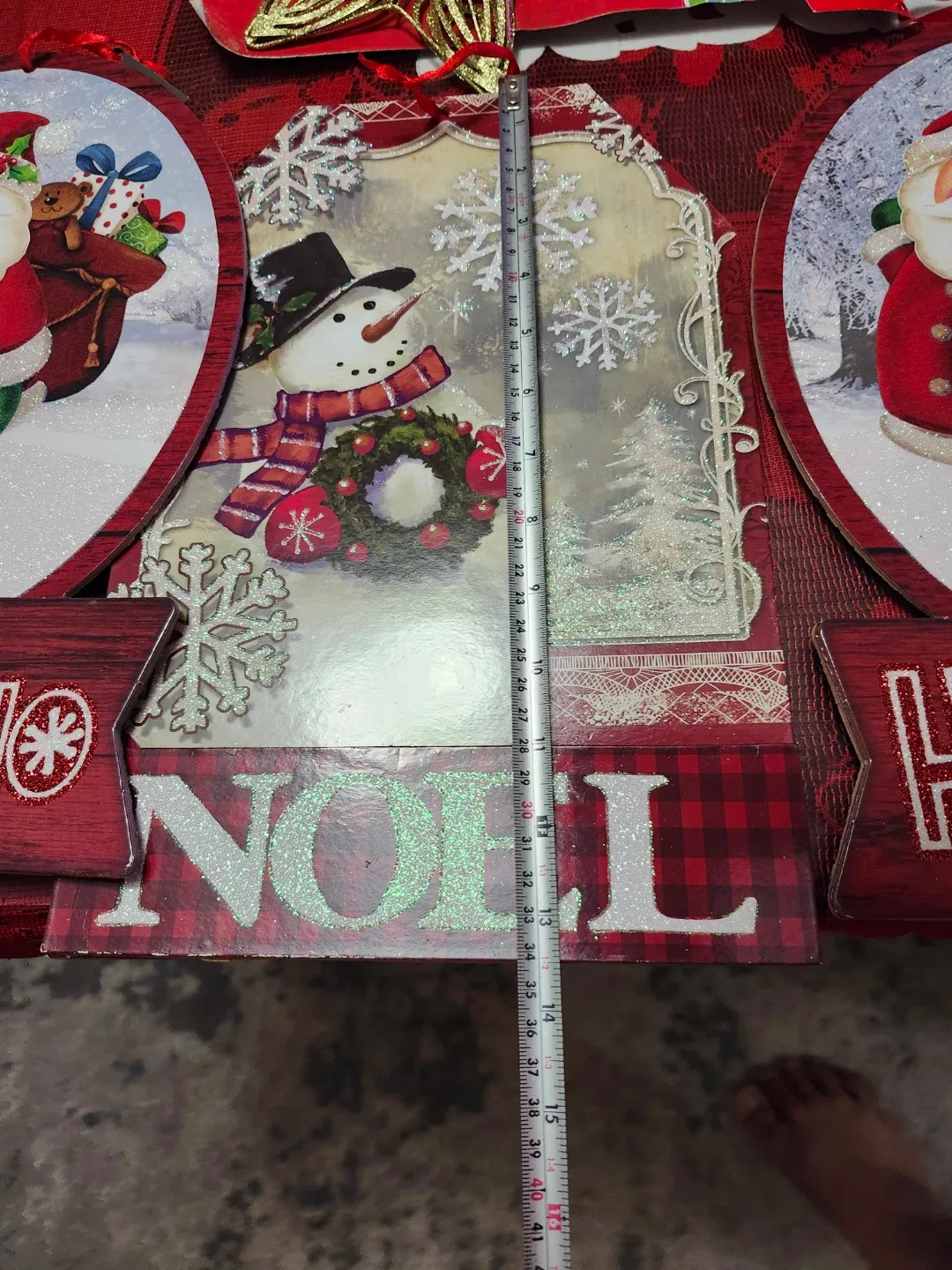 Christmas Ornaments and Lights image indicator(6)