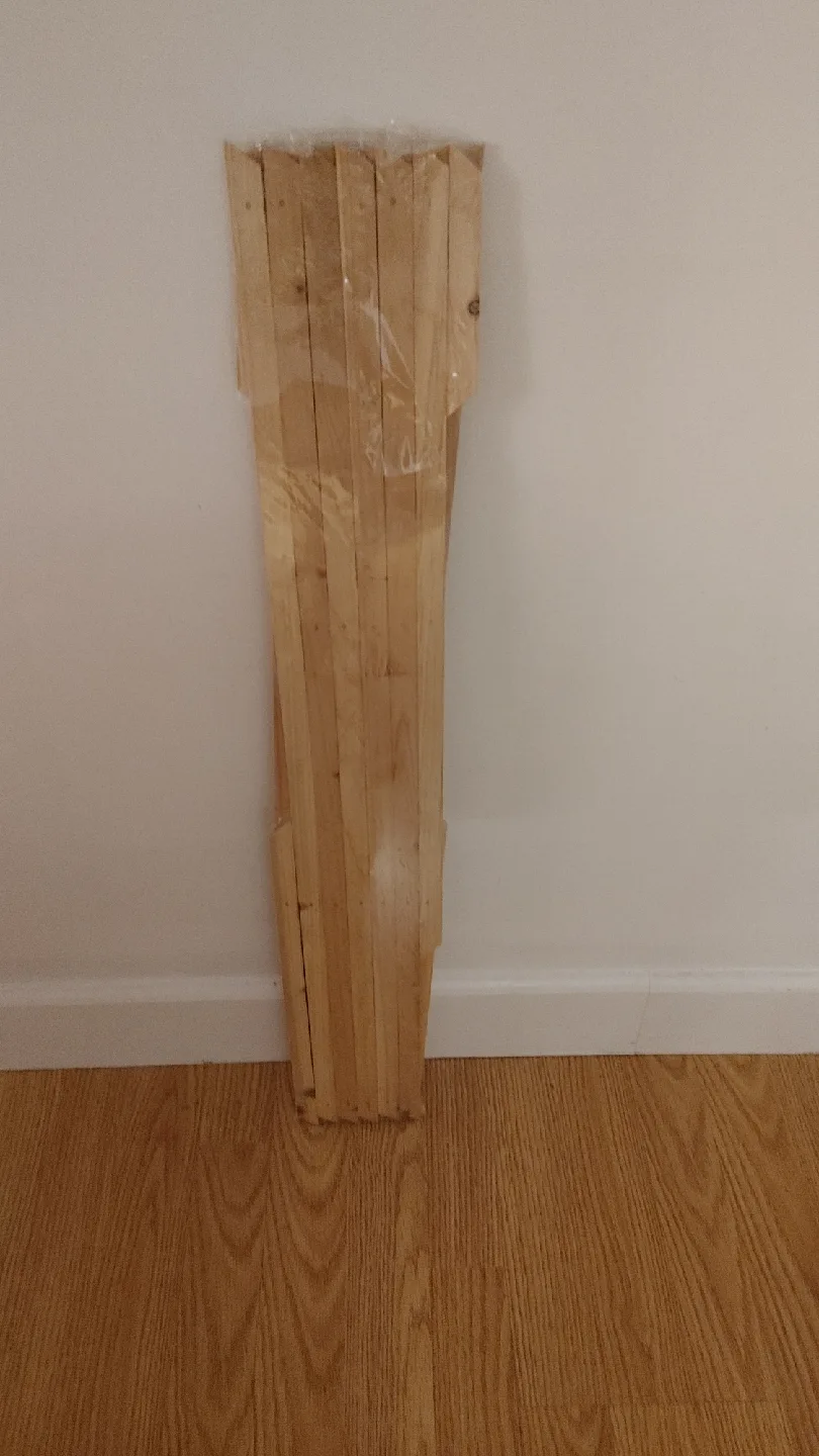 Wooden Expandable Trallis New thumbnail