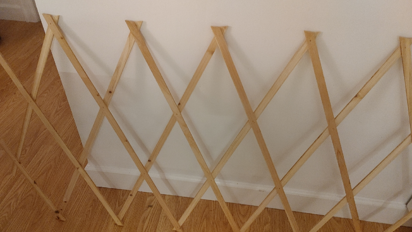 Wooden Expandable Trallis New - photo 2