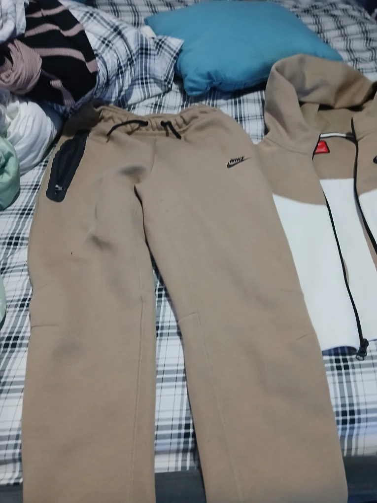 Nike Tech Fleece Suit - Tan/White