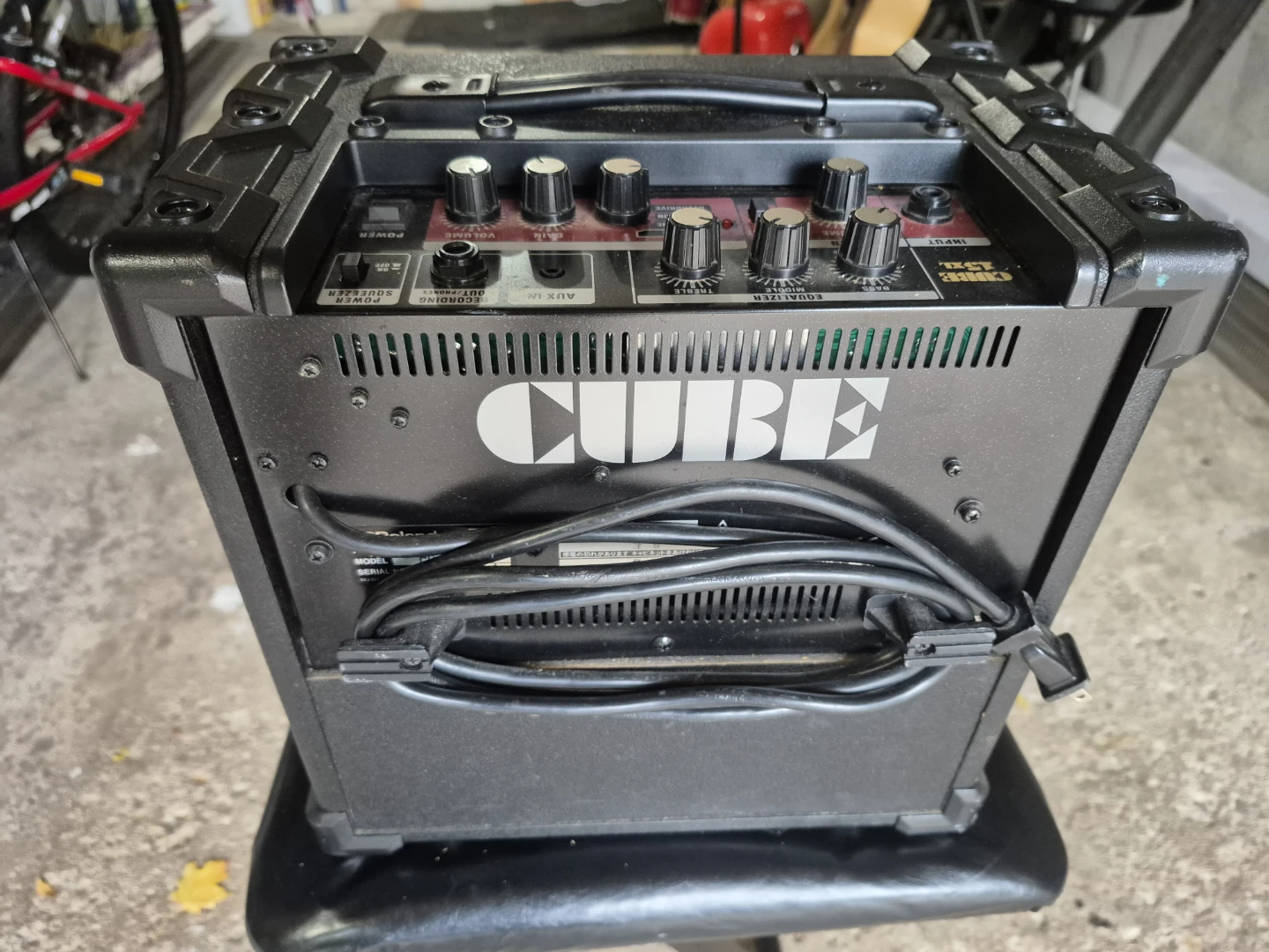 Roland Cube 15XL Guitar Amplifier - photo 4