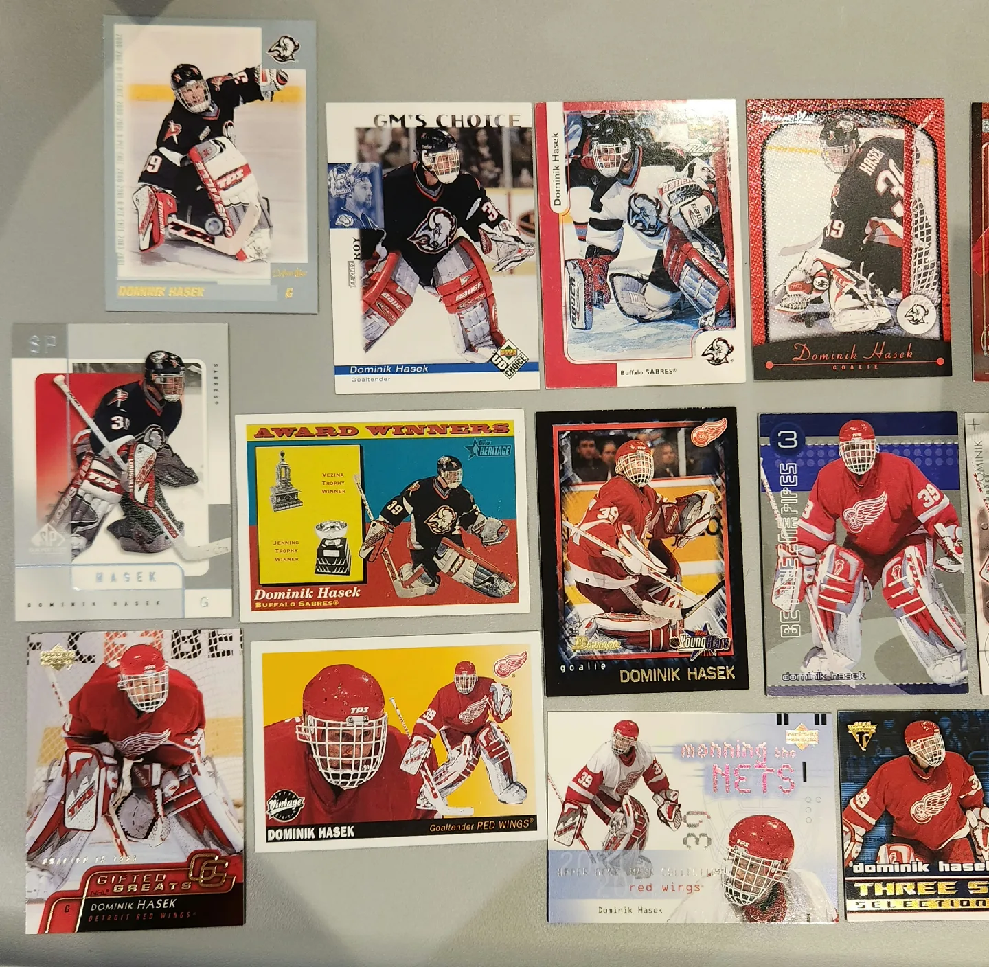 Pick Up 20 Dominik Hasek Hockey Card Lot image indicator(3)