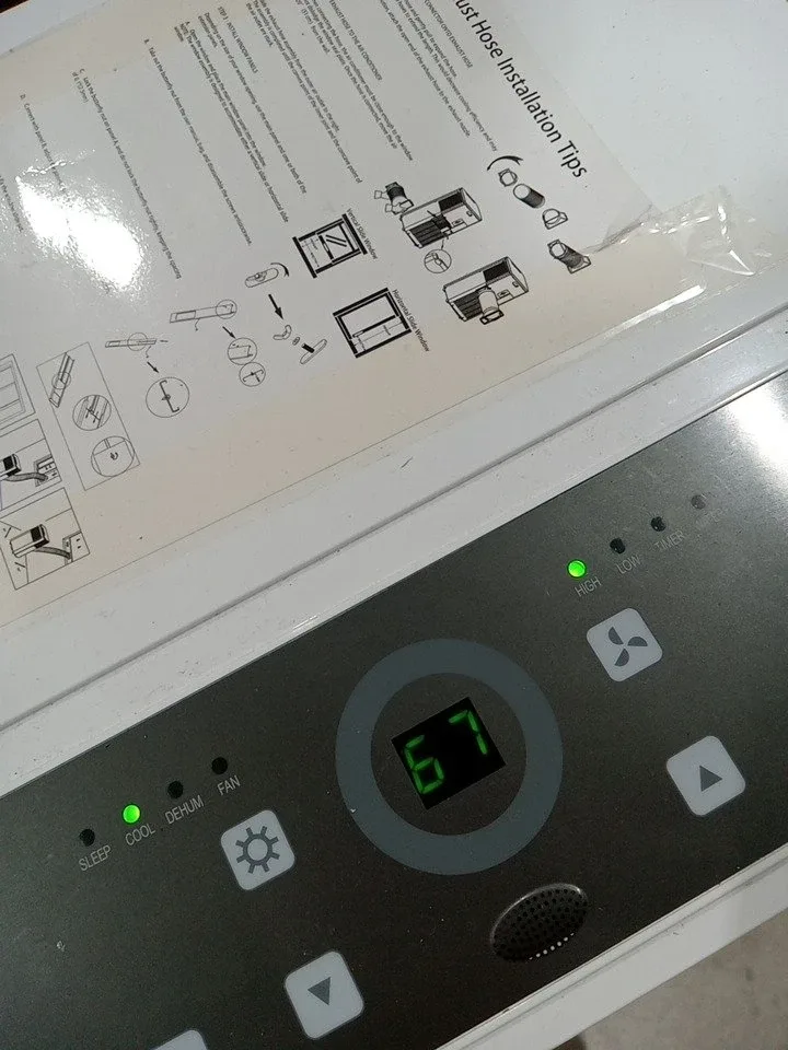 R.W. FLAME 10,000 BTU PORTABLE AIR CONDITIONER image indicator(5)