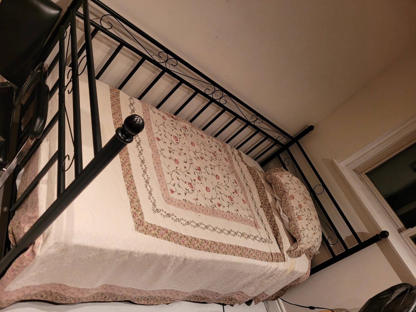 Metal Bed Frame with Quilt