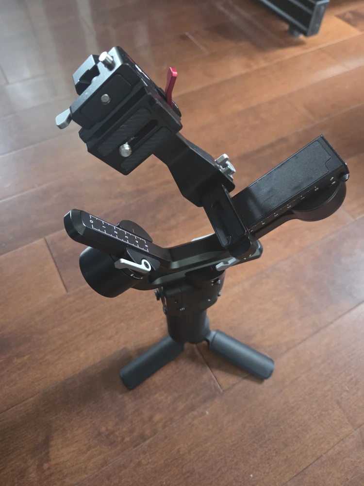 DJI Ronin RSC 3 Mini Gimbal Stabilizer - photo 3