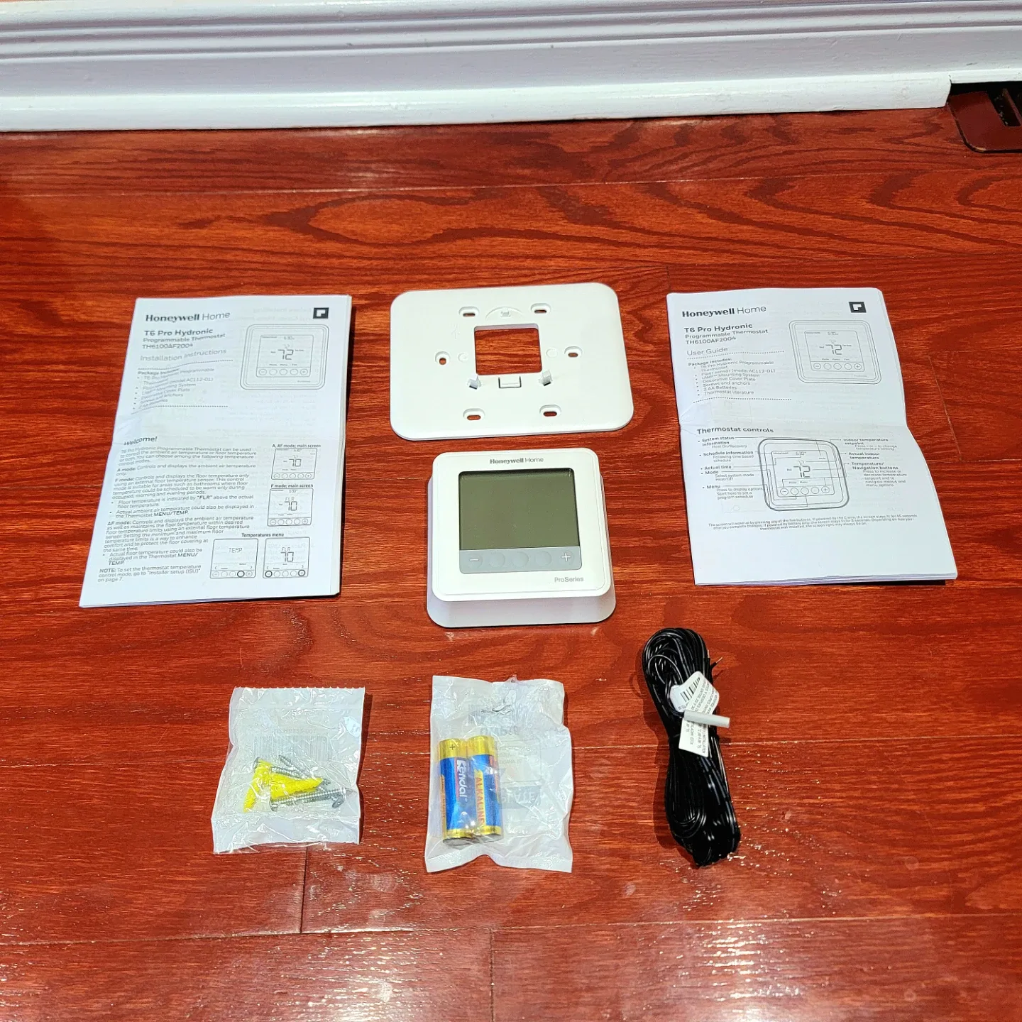 Honeywell Home T6 Pro Hydronic Programmable Thermostat image indicator(2)