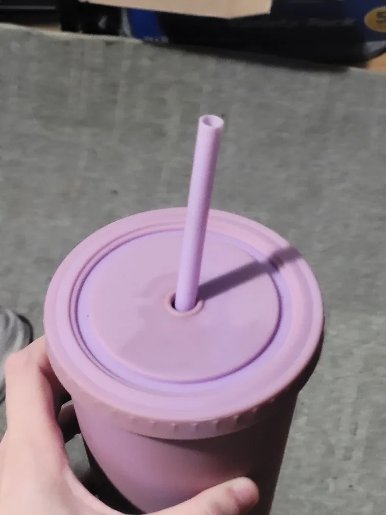 Lilac Tumbler with Straw image indicator(2)