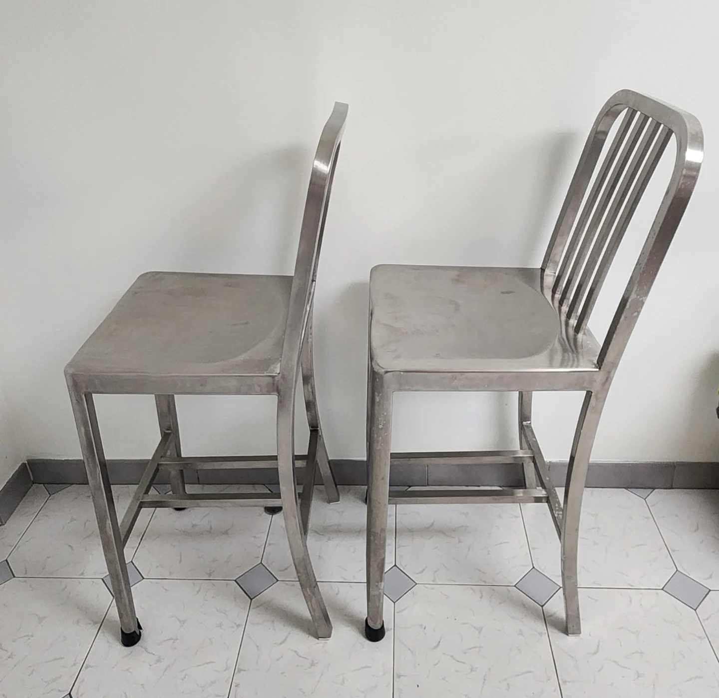 Set of 2 Stainless Steel Counter Height Bar Stools - photo 2