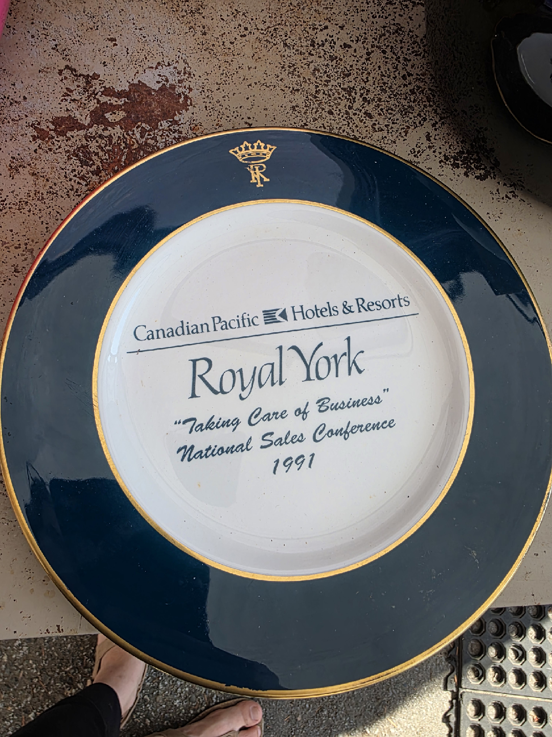 Royal York Plate - Canadian Pacific Hotels & Resorts - photo 4
