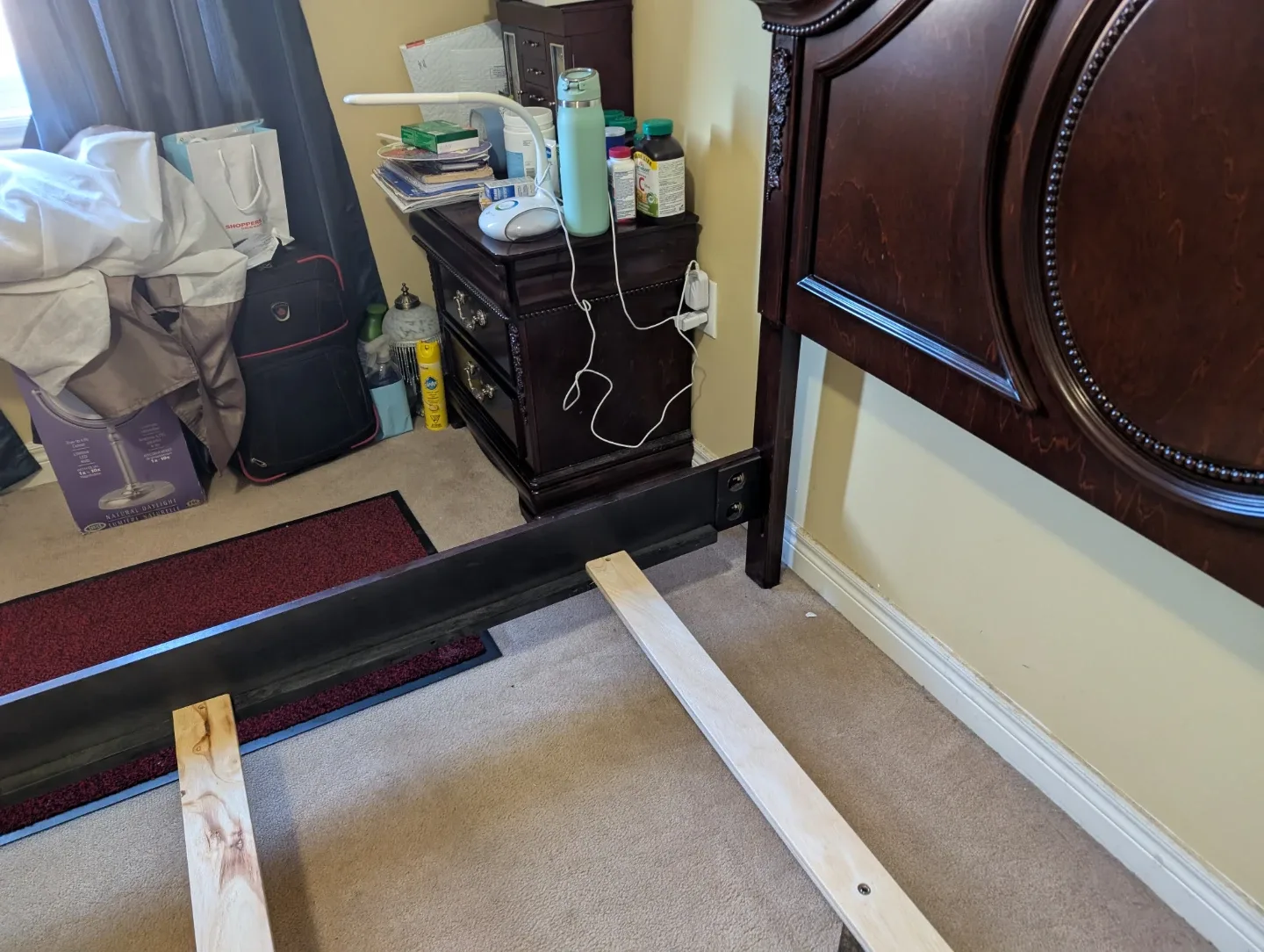 Bed frame, mattress and box spring for sale image indicator(2)