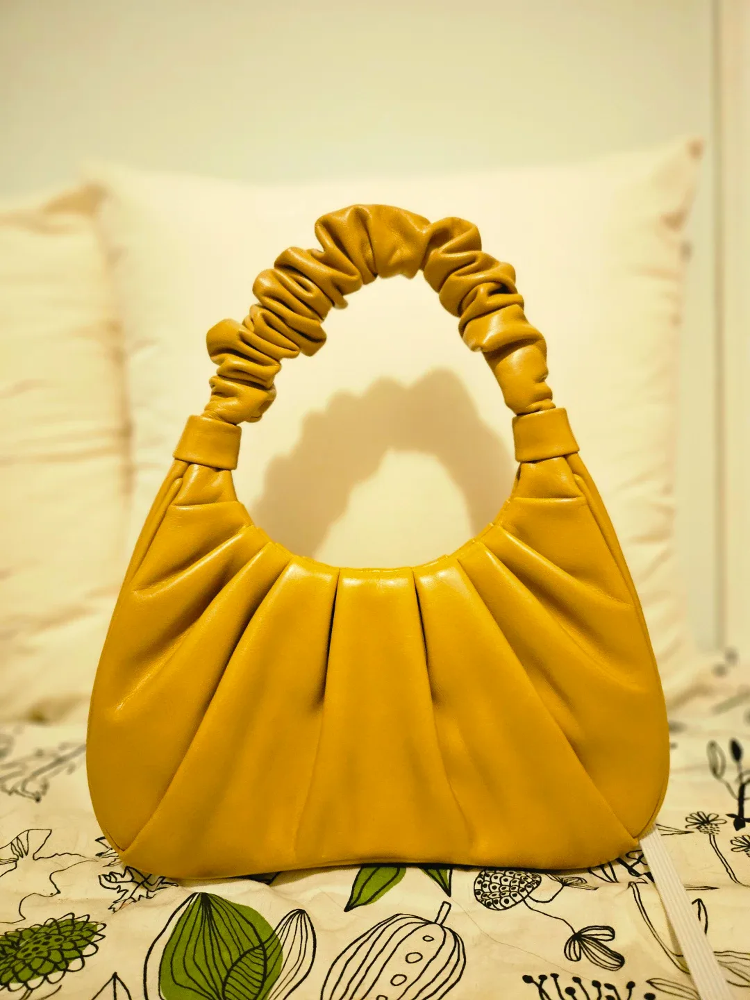 JW PEI Bag in Yellow image indicator(2)