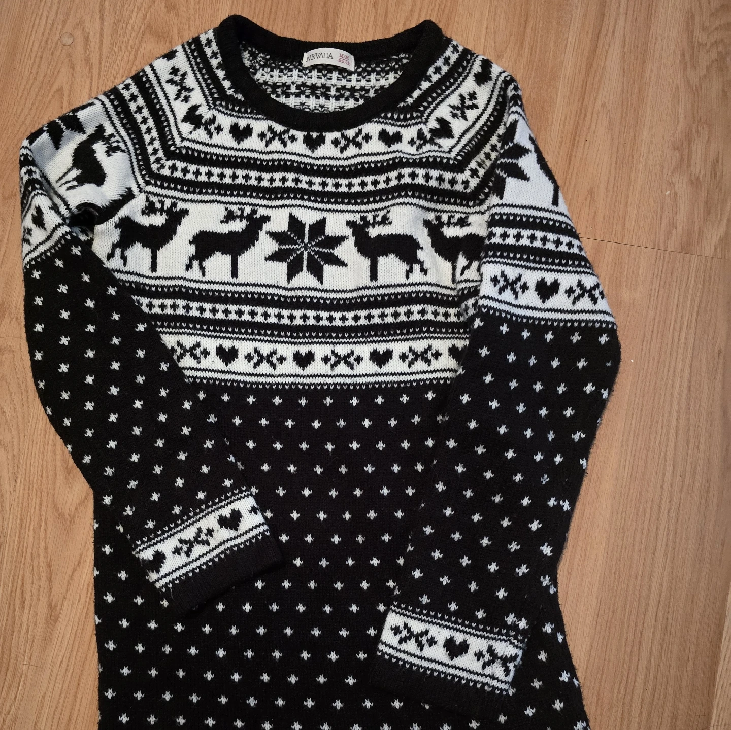 Nevada Black & White Christmas Sweater - M/M