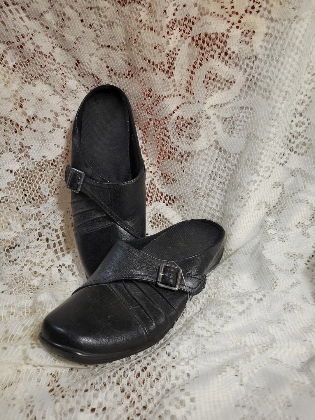 Black Clogs, Size 9 thumbnail