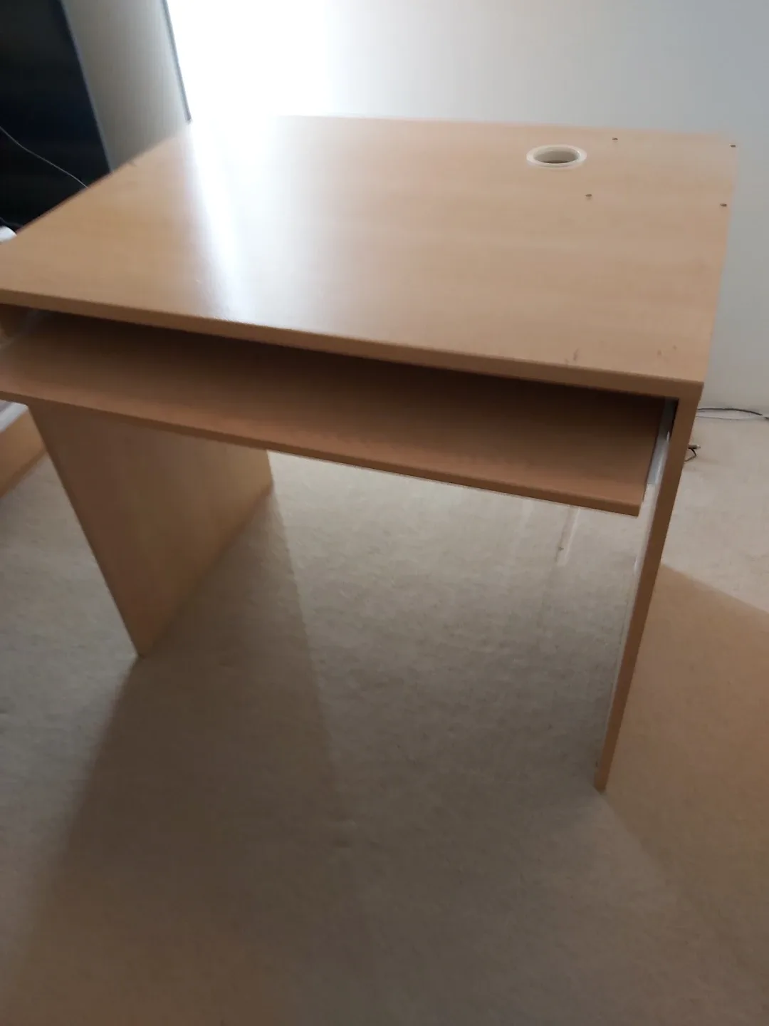 Light Brown Desk with Keyboard Tray image indicator(3)