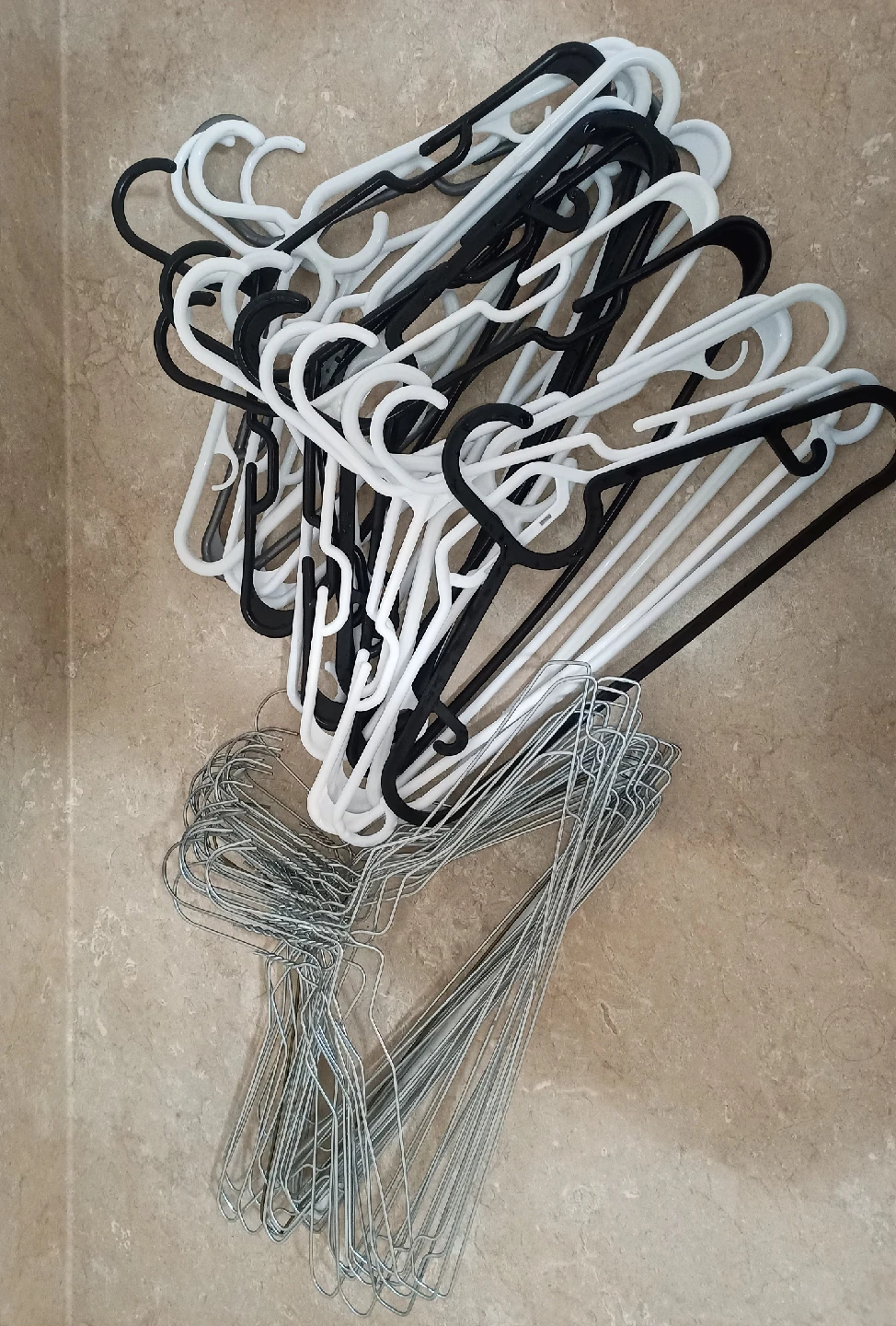LikeNew~54pc Hangers