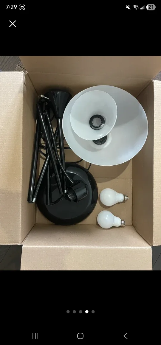 Floor Lamp with Reading Light+Table fan+Oscillating fan image indicator(3)