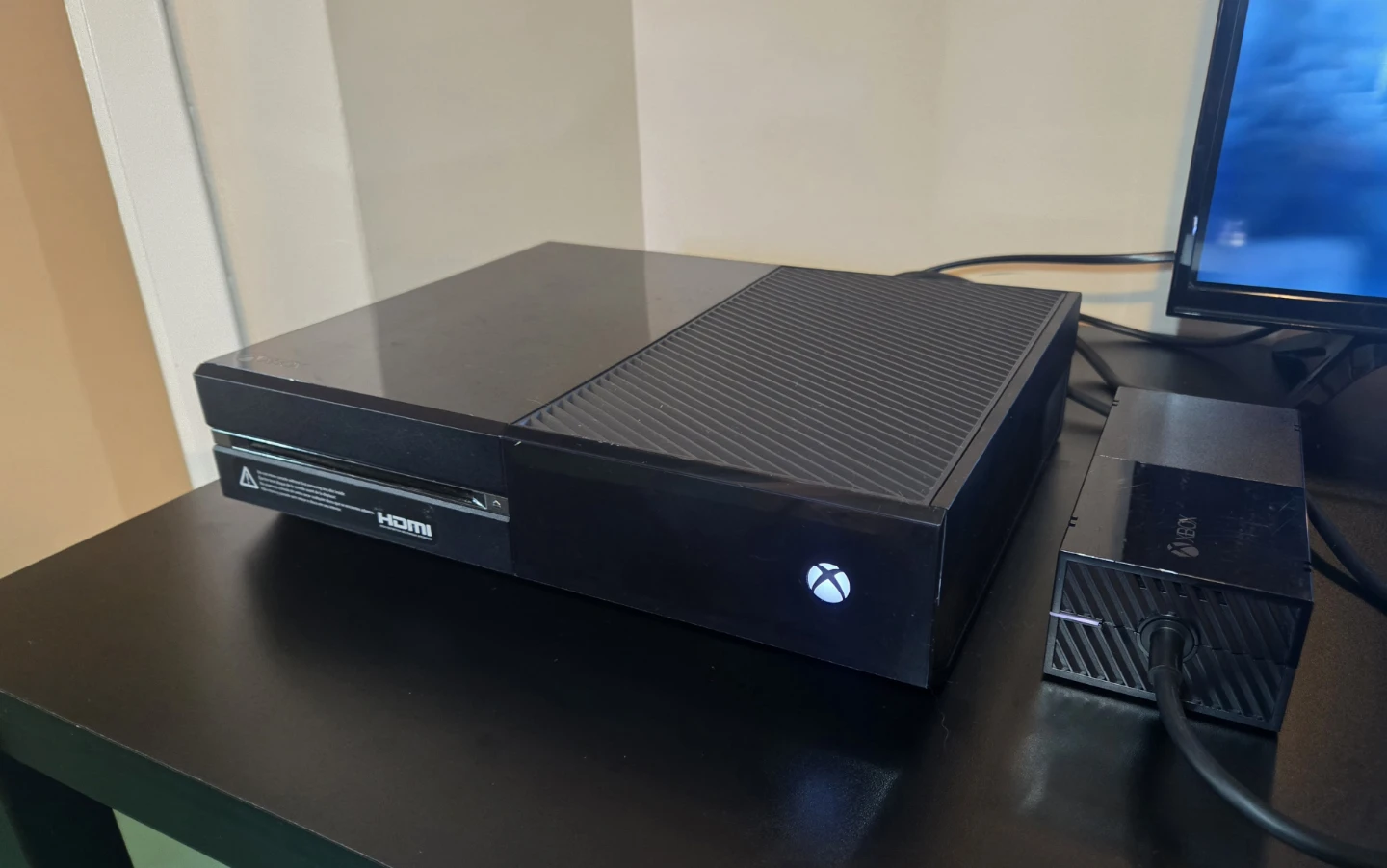 Xbox One Console + Series Controller / CLEAN + READY TO PLAY - photo 2