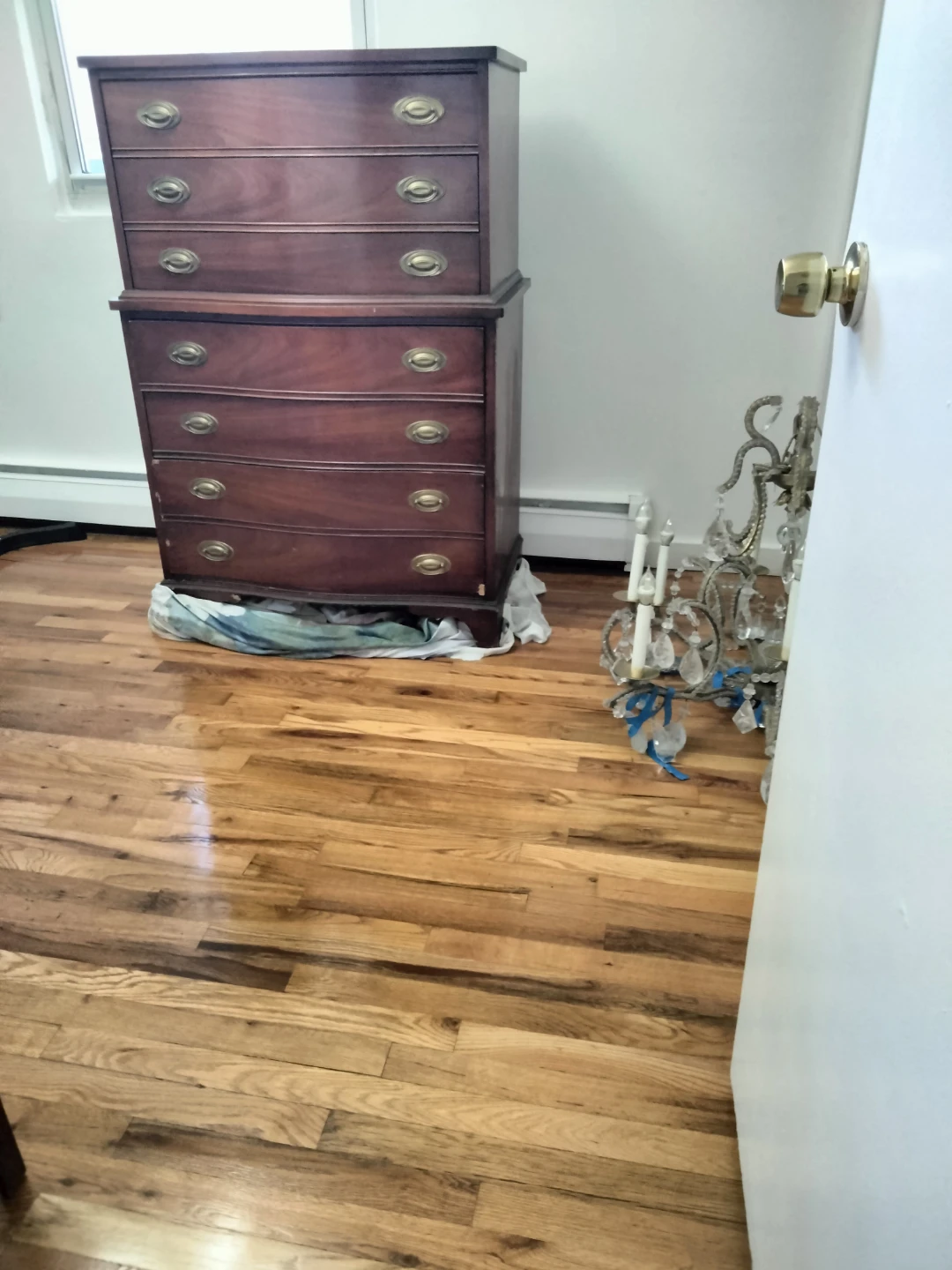 Dixie Furniture Mahogany Wood Chest of Drawers - photo 2