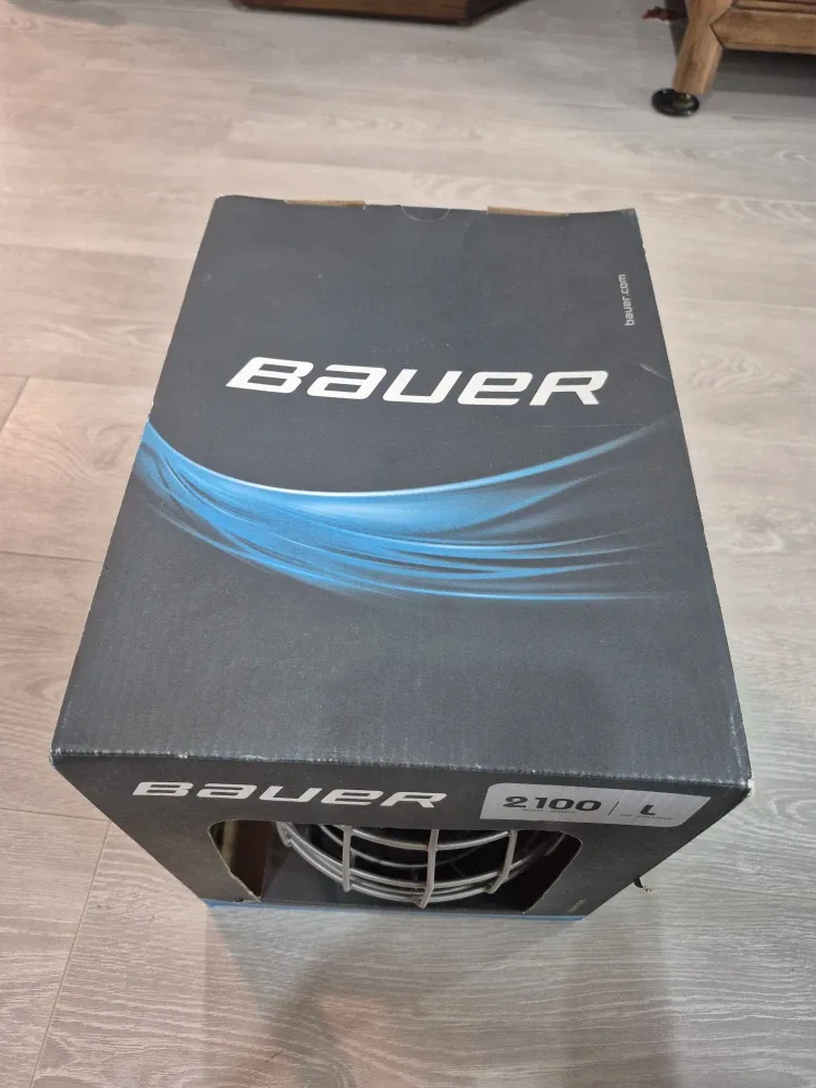 Bauer 2100 Hockey Helmet - Size L image indicator(2)
