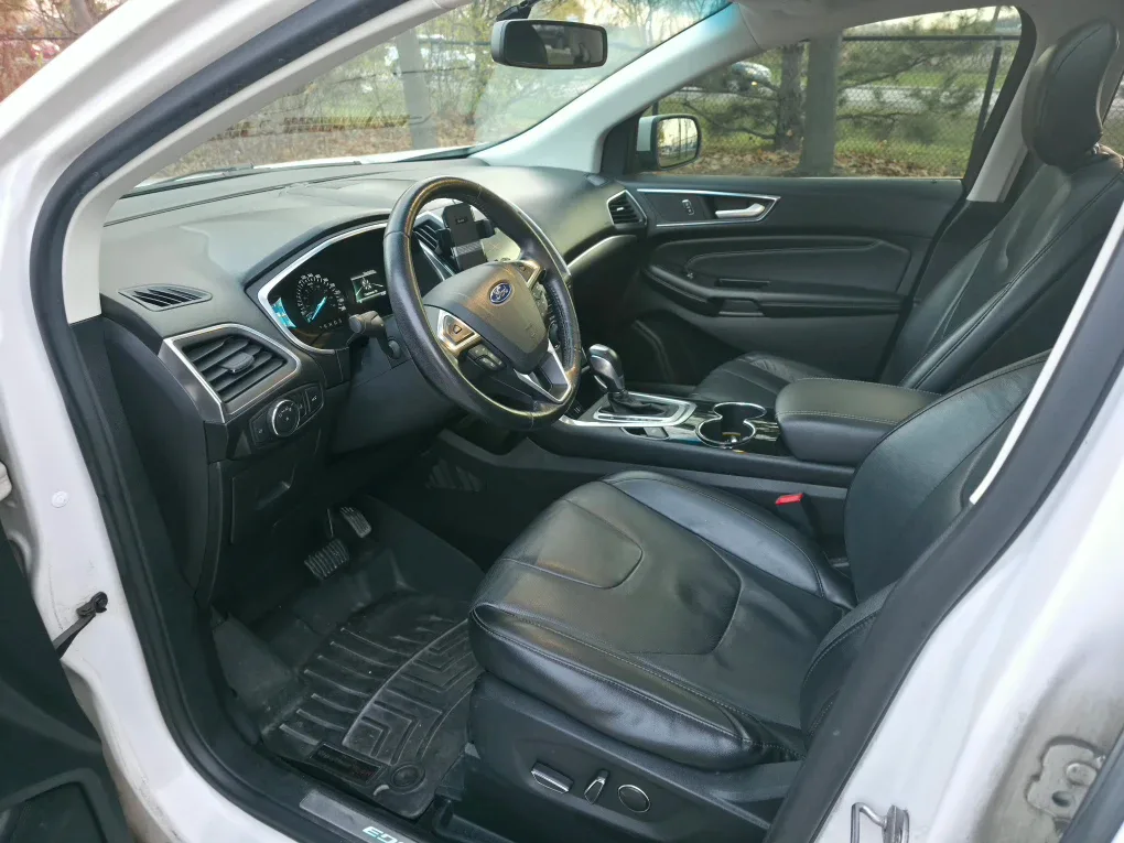 Ford Edge SUV - White image indicator(6)