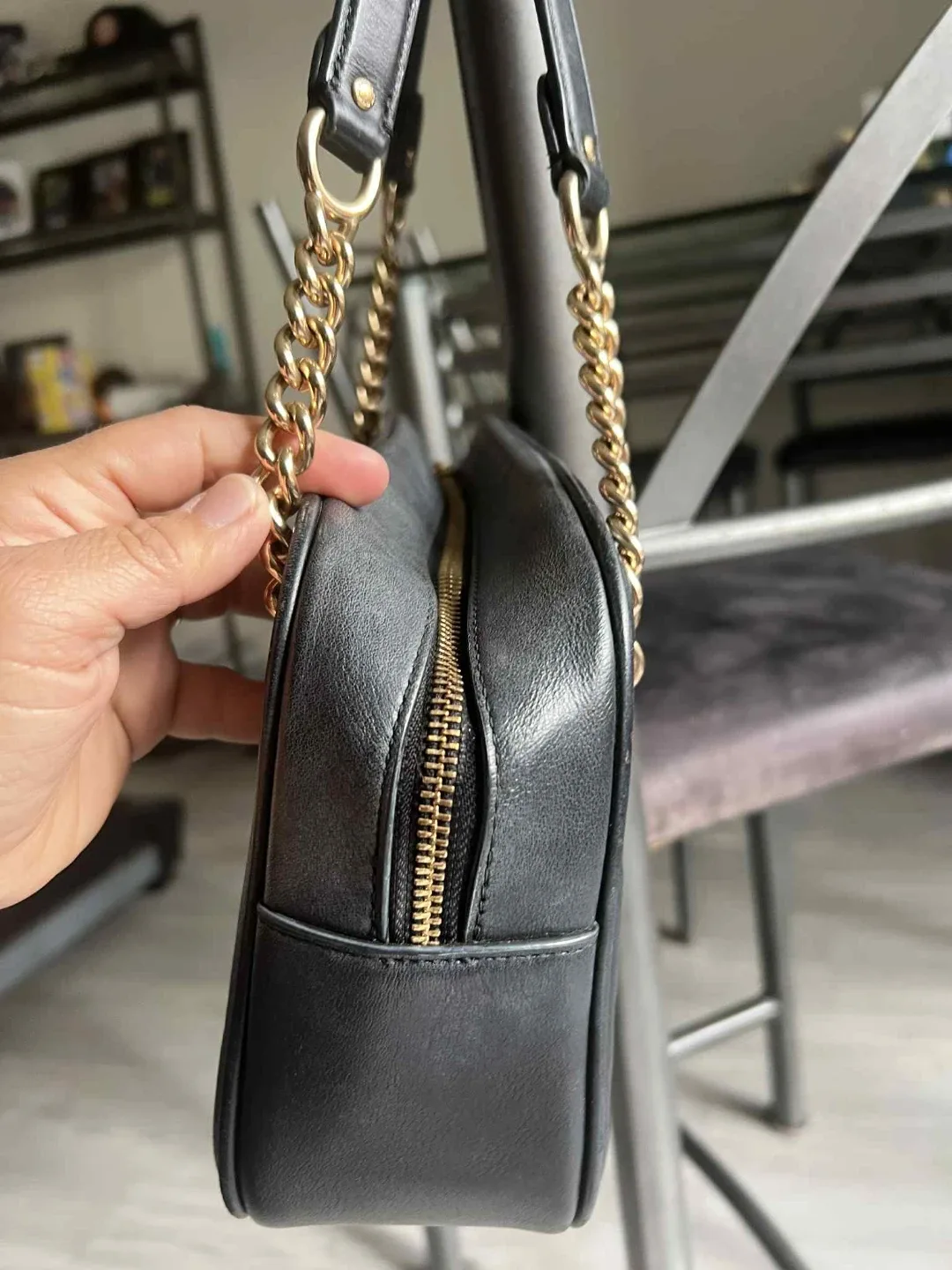 Coach Black Leather Shoulder Bag image indicator(4)