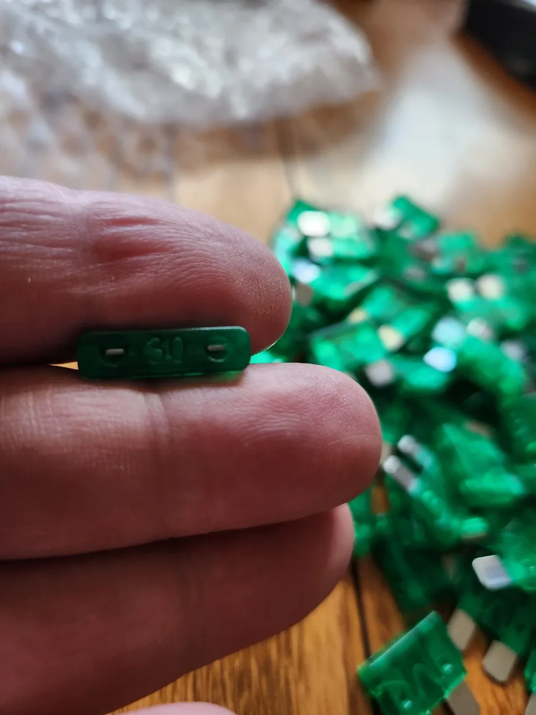 100 30A fuses image indicator(2)