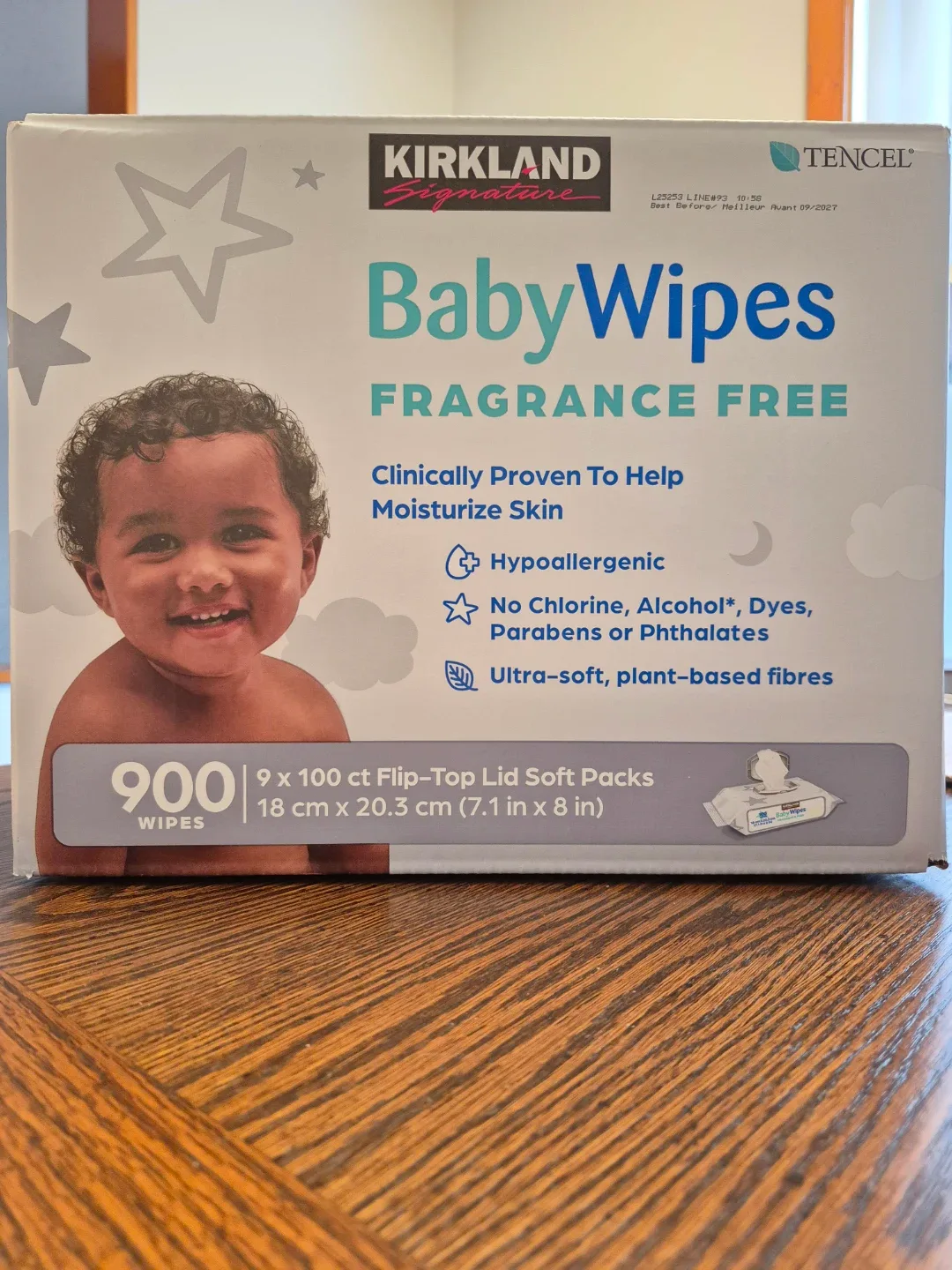 Baby Wipes: Sealed Box of 900 (9 packs of 100) image indicator(4)