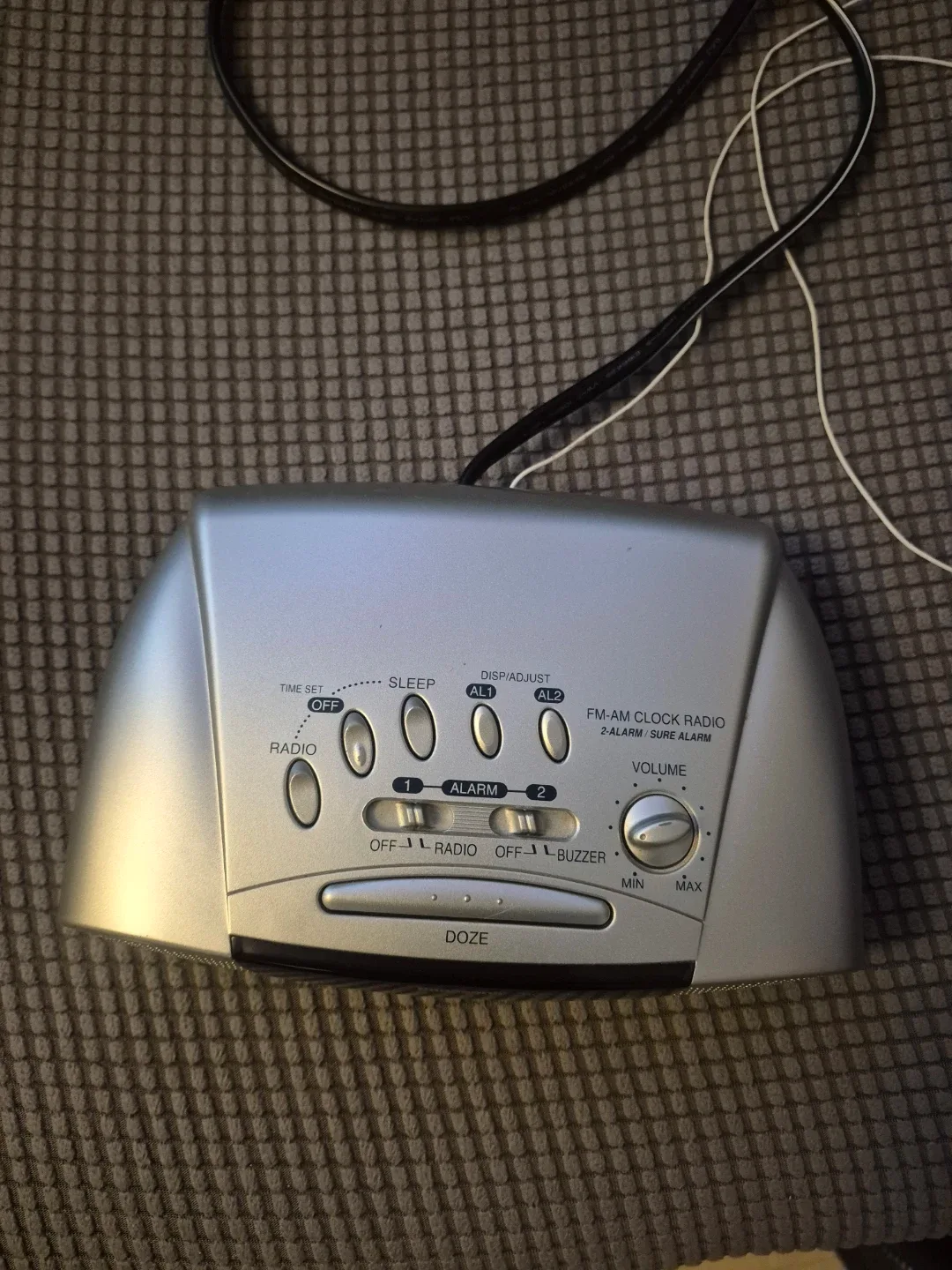 Panasonic RC-7200 FM/AM Clock Radio image indicator(2)