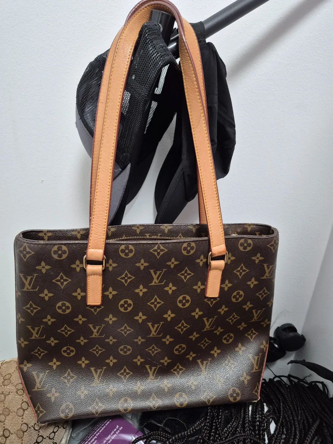 Coach Demi Hobo Bag image indicator(4)