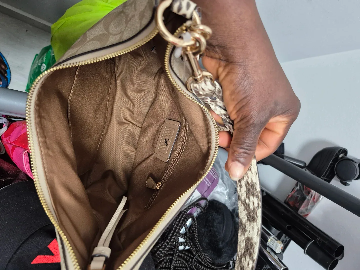 Coach Demi Hobo Bag image indicator(7)