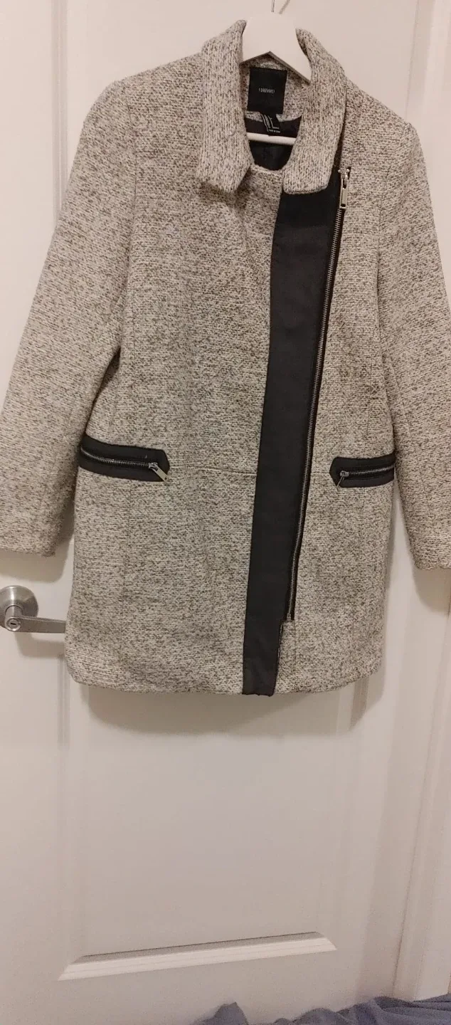 Forever 21 Moto Jacket - Size Small image indicator(3)
