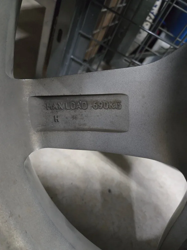 Set of Bridgestone Blizzak WS90 245/45R17 Winter Tires on Rims image indicator(9)