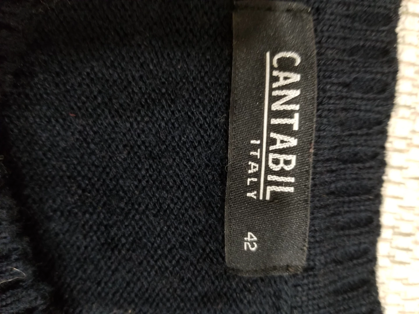 Cantabil Italy Sweater Size 42 - photo 4