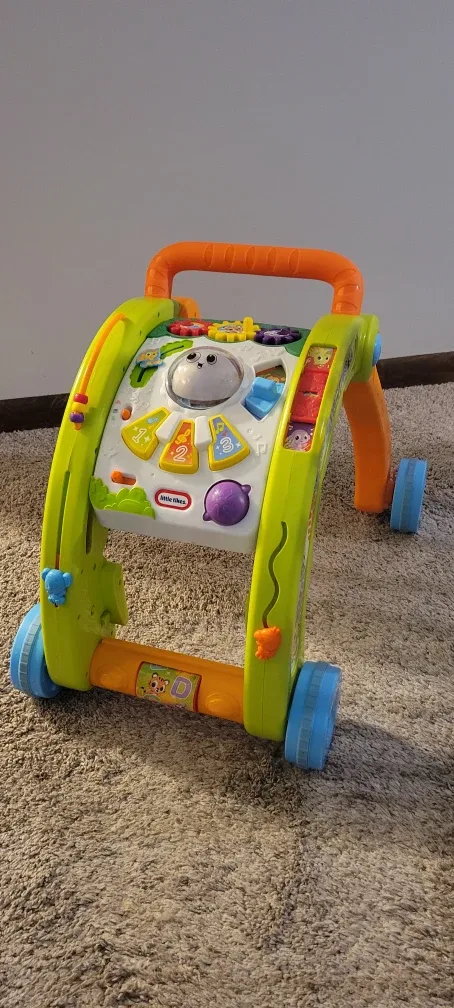 Little Tikes Light 'n Go 3-in-1 Activity Walker image indicator(2)