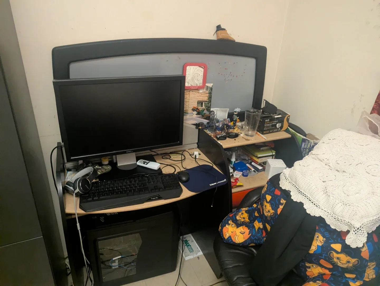 Hot wheels Car bed perfect for a boy.  Paid $1500 at the Brick image indicator(4)