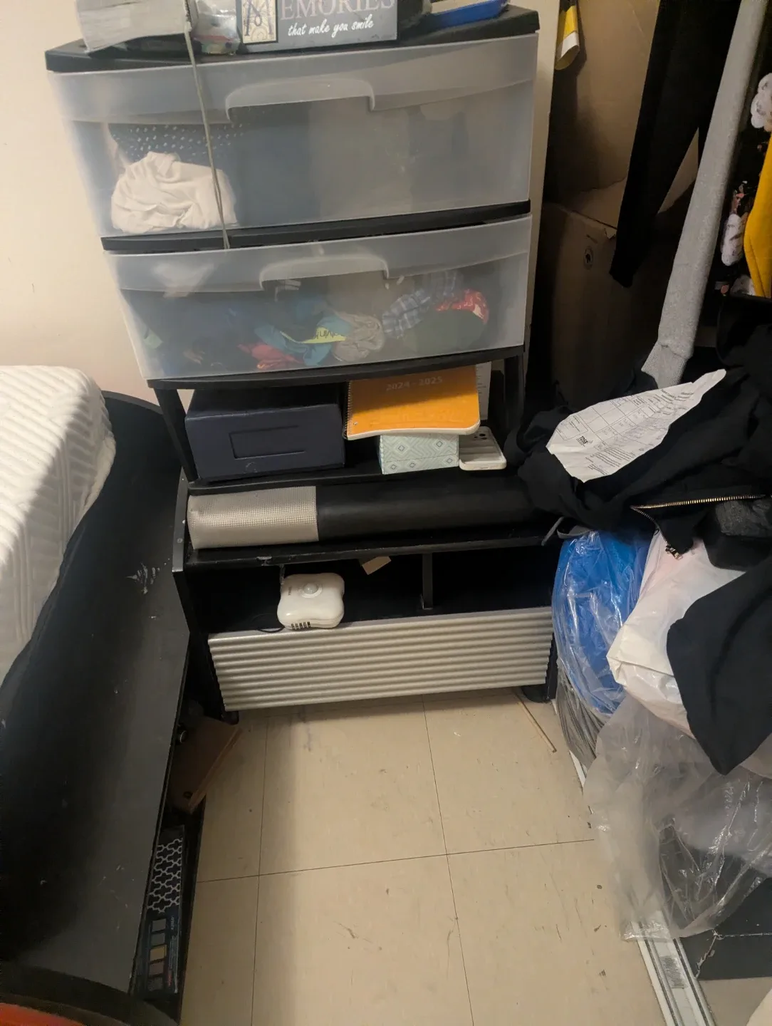 Hot wheels Car bed perfect for a boy.  Paid $1500 at the Brick image indicator(5)