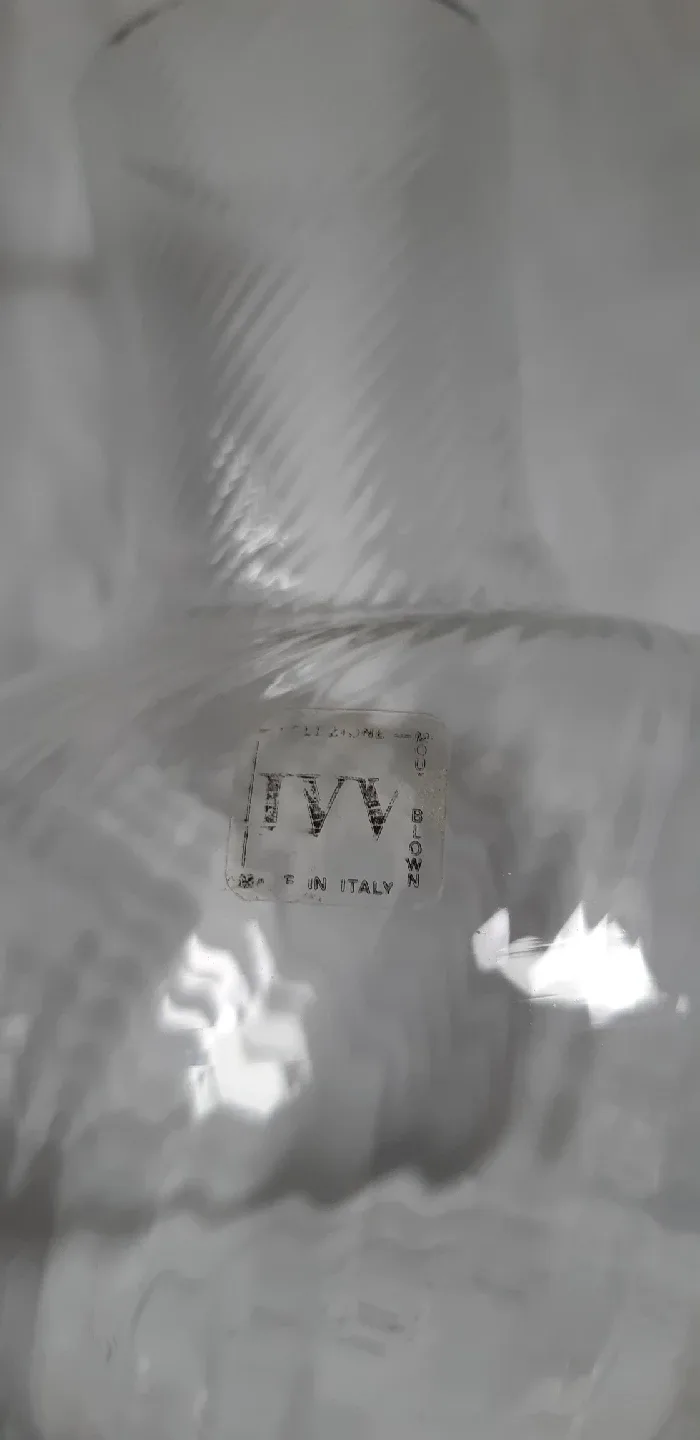 Set of 3 Beautiful Vases image indicator(2)