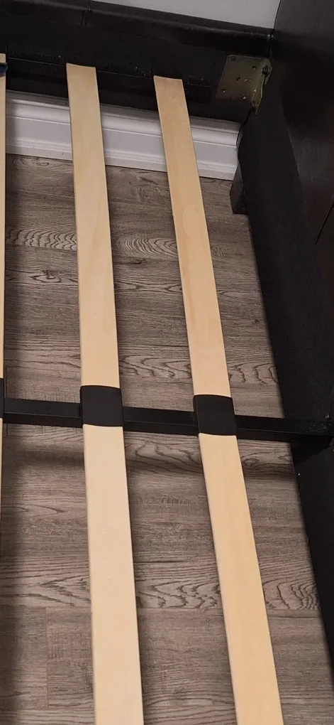 Queen bed with mattress image indicator(5)