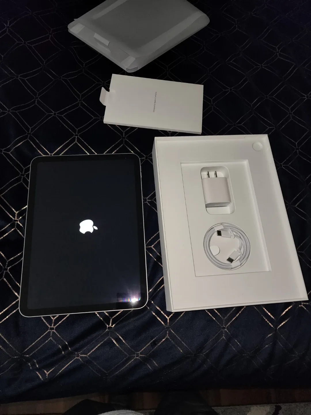 IPad  10" 128GB image indicator(3)