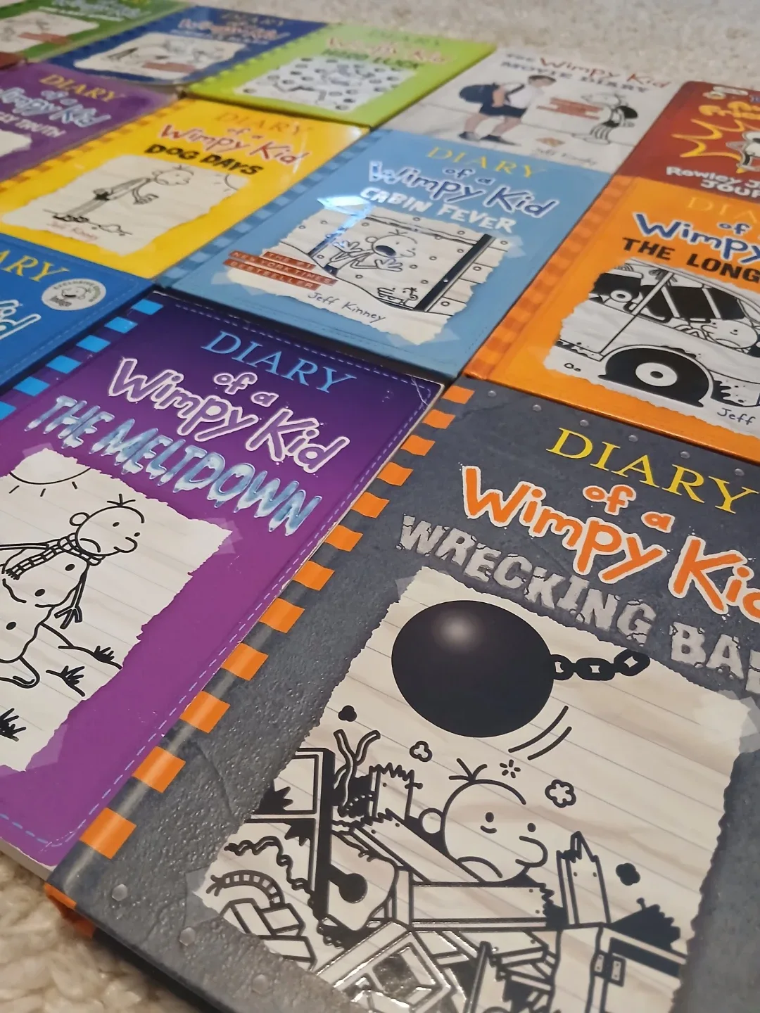 Diary of a Wimpy Kid Book Set by Jeff Kinney image indicator(3)