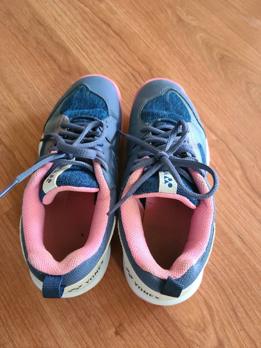 Yonex Power Cushion 37 Badminton Shoes image indicator(2)