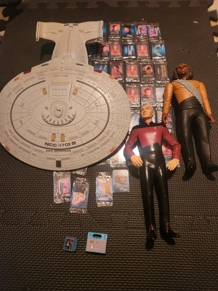 Star Trek: Deep Space Nine Trading Cards (Sealed)